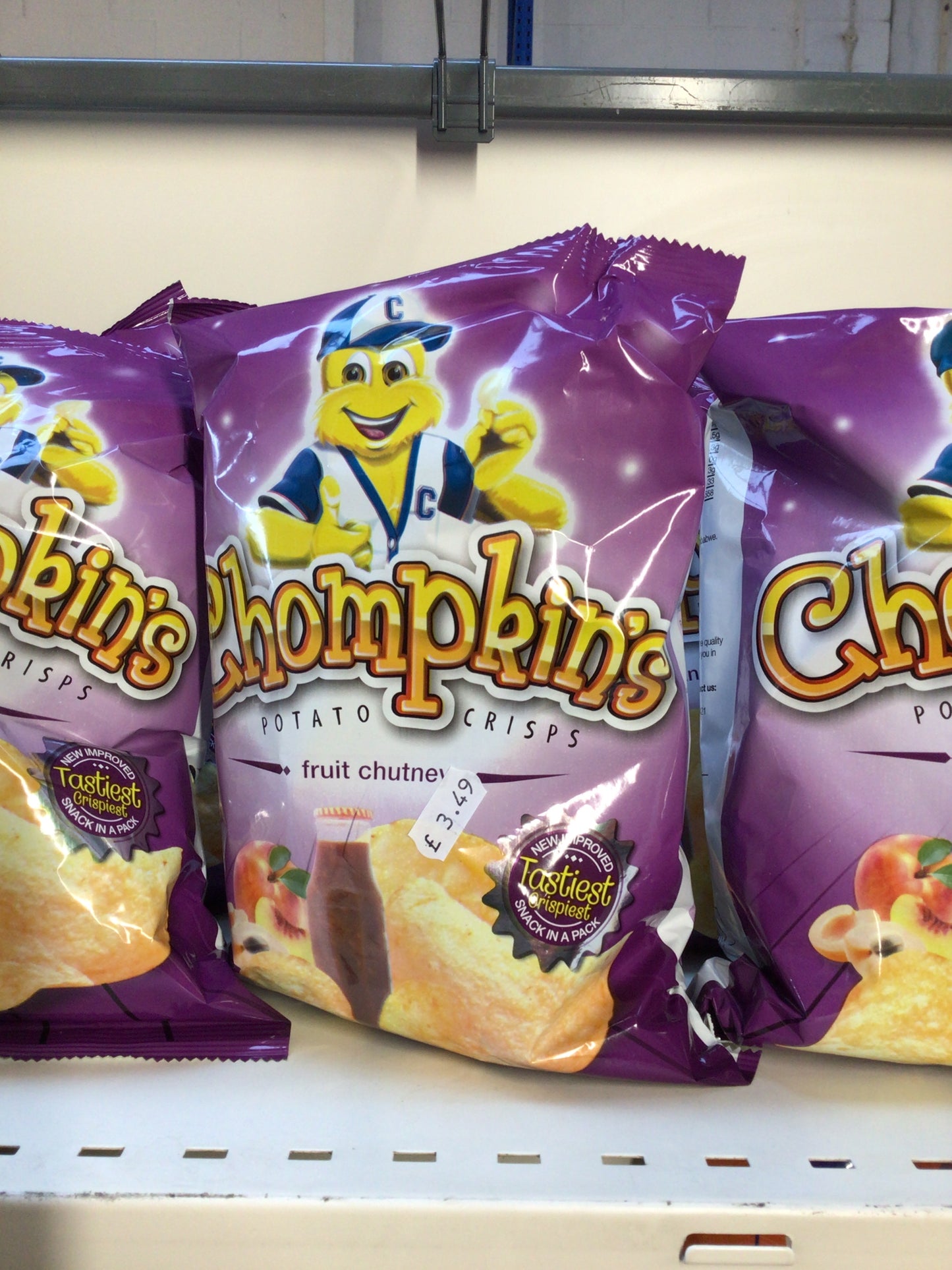 Chompkins potato crisps